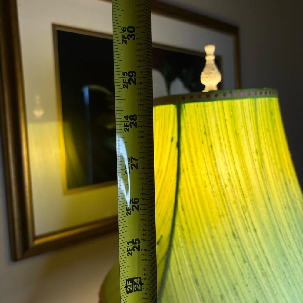 Vintage-Style Table Lamp Bright Green Lamp Shade With Pink Beaded Fringe - Picture 9 of 9